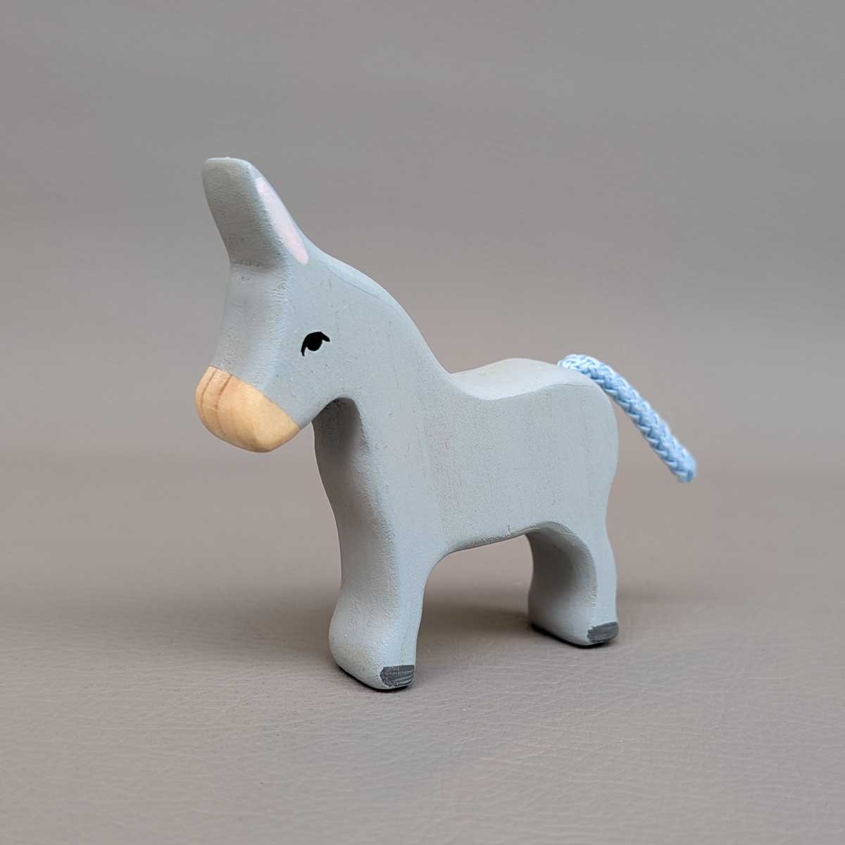 Burro Montessori de madera, juguete artesanal para juego libre y sensorial