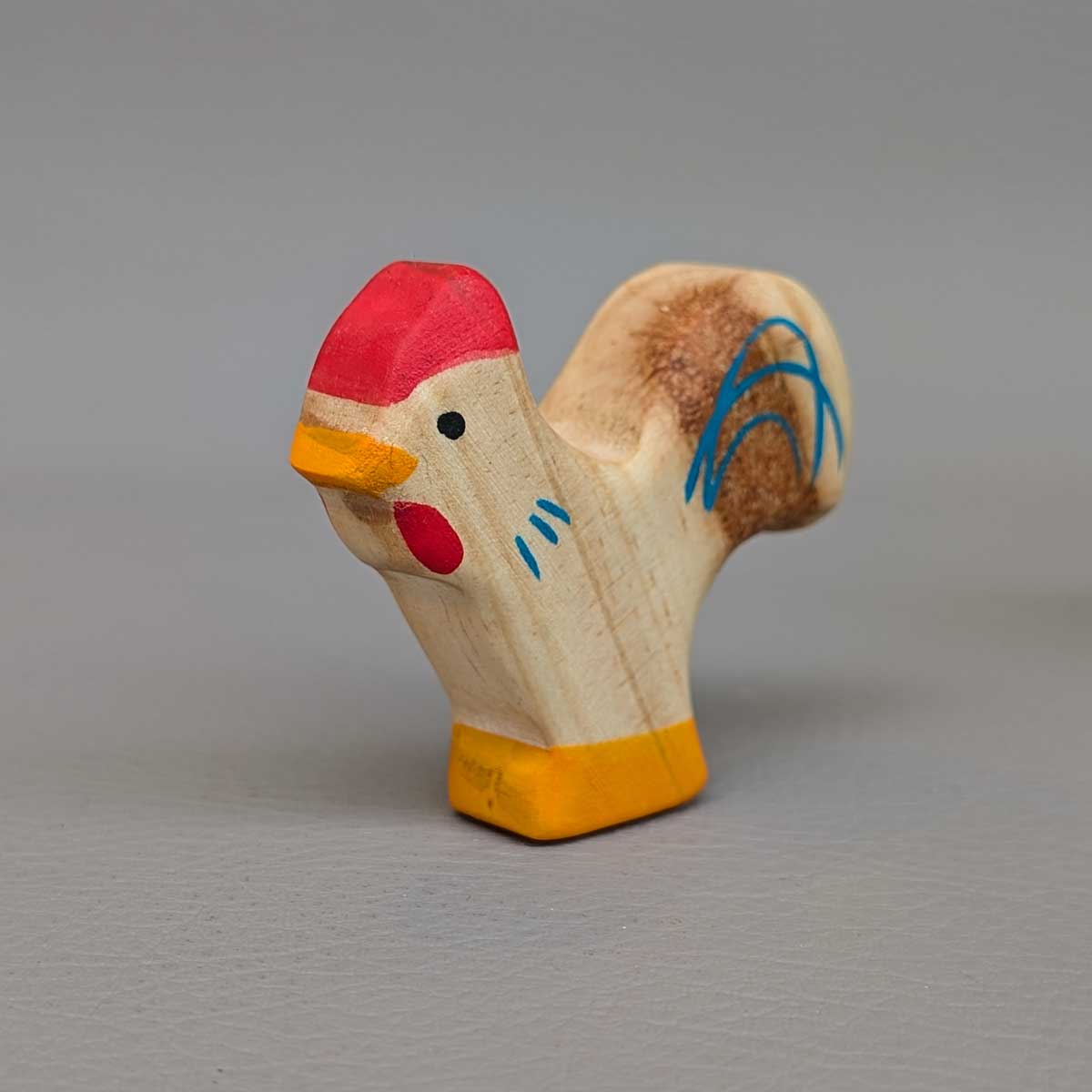 Gallo Montessori de madera, juguete artesanal para juego libre y sensorial