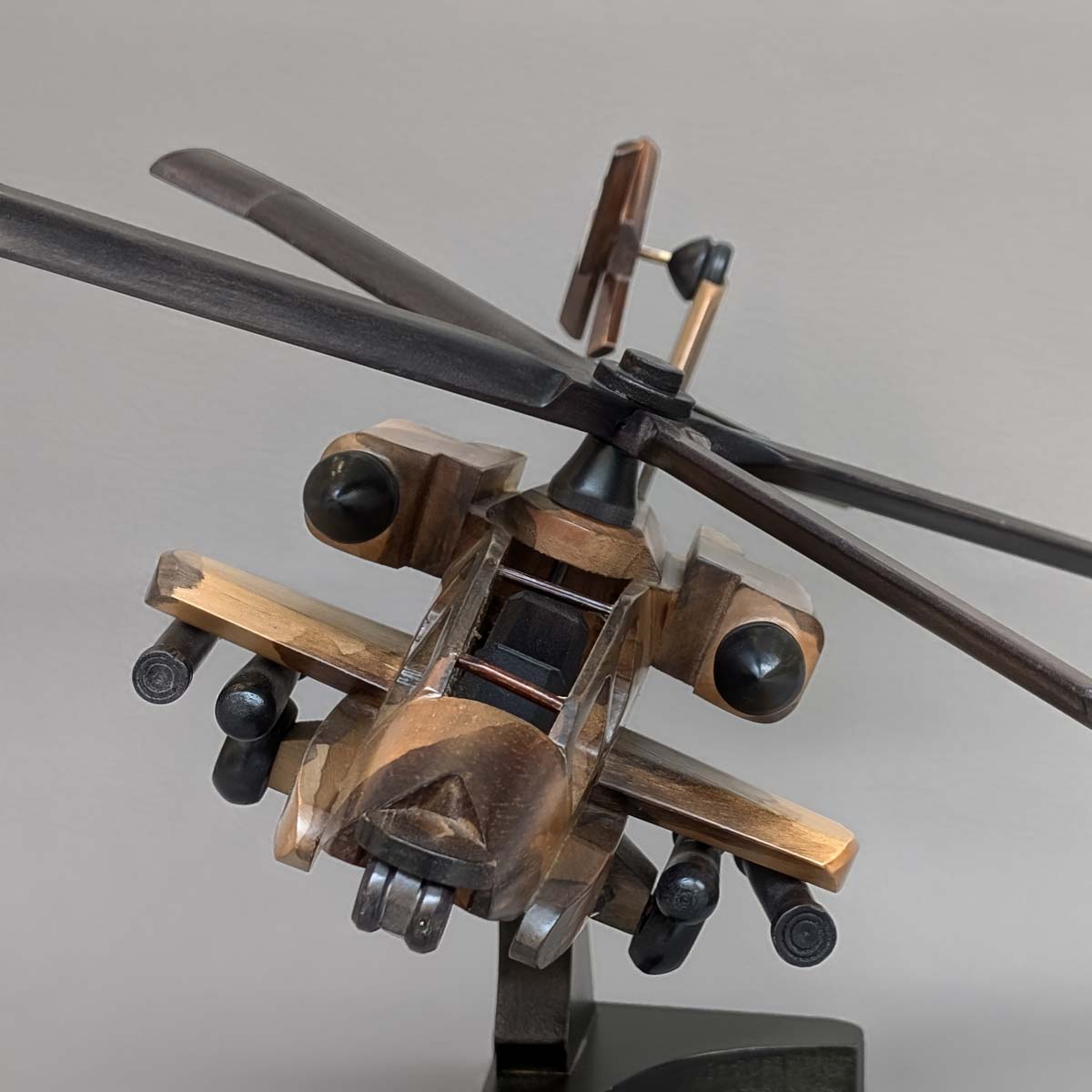 Helicóptero de Colección- Modelo: Boeing AH-64 Apache