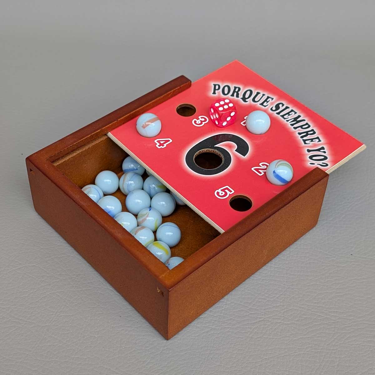 Juego de mesa ¿Por qué siempre yo? versión en MDF con canicas, divertido y accesible