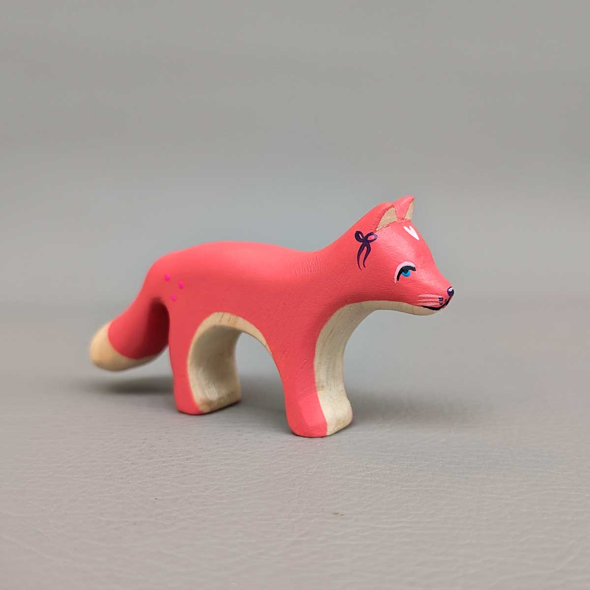 Zorro hembra Montessori de madera, juguete artesanal para juego libre y sensorial