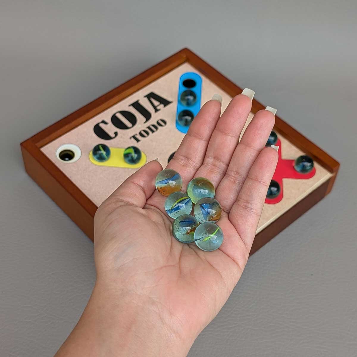 Juego de mesa Coja Todo versión en MDF con canicas, divertido y accesible