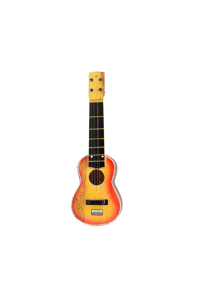 Guitarra infantil pequeña