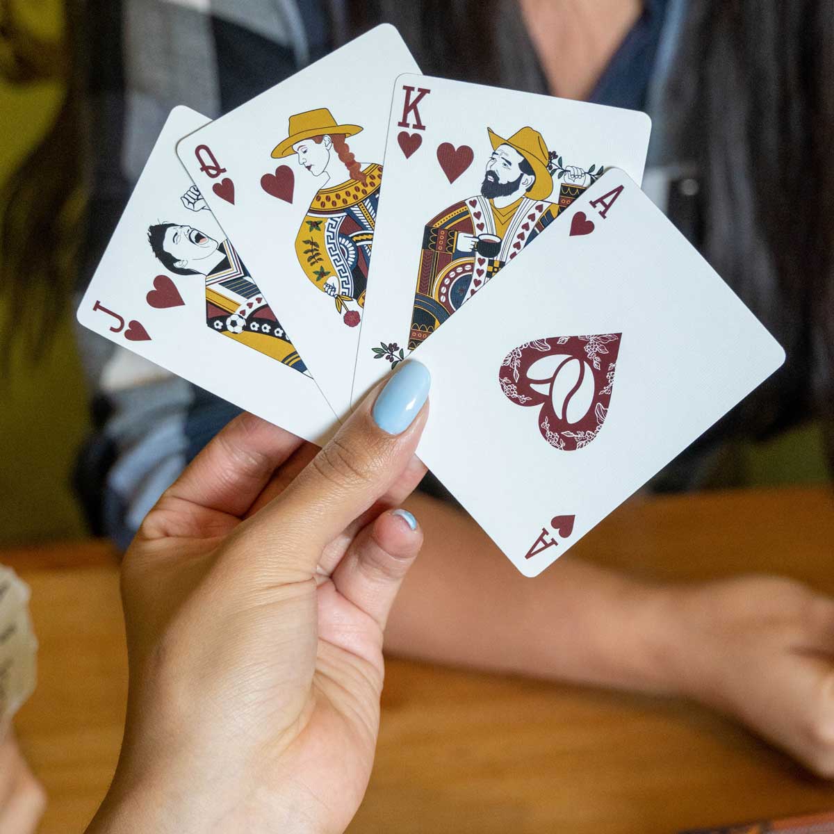 Juego de cartas Póker Bicycle edición especial con diseño de Colombia, ideal para coleccionistas y amantes del juego tradicional. Palo corazón que representa la región cafetera