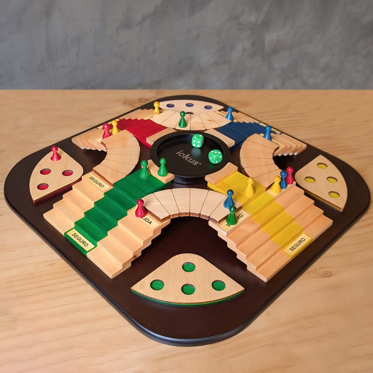 Parques 3D para 4 jugadores